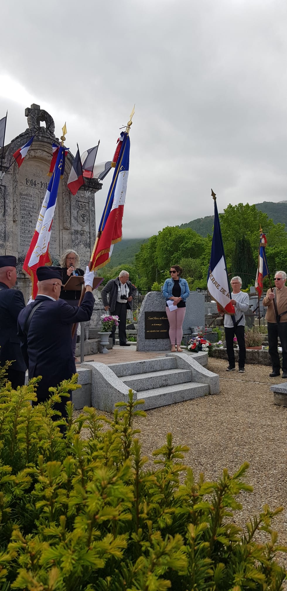 La Commémoration De L'armistice Du 8 Mai 1945 - Commune De Saint-Pierre ...