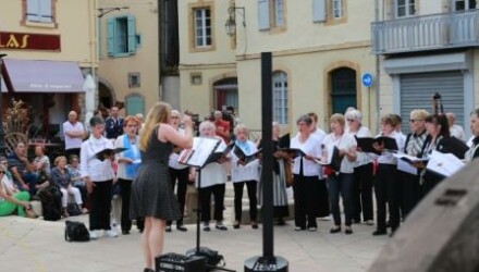 LA CHORALE CHANTE LE CINEMA